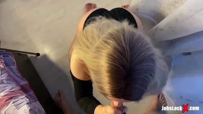 Pelirroja Chupando Polla y Follando, Recibiendo Corrida en el Culo